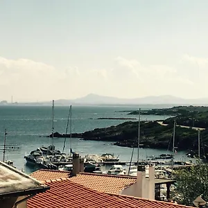 Alojamento de Acomodação e Pequeno-almoço Mare Di Fuori, Stintino
